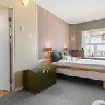 Bad, Lejl 106