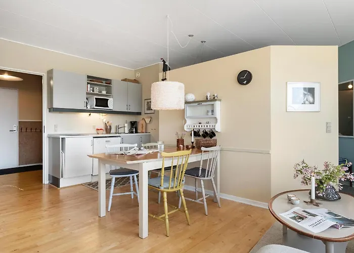 Bad, Lejl 106 Apartman *